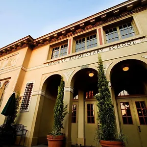 Mcmenamins Kennedy School Portland
